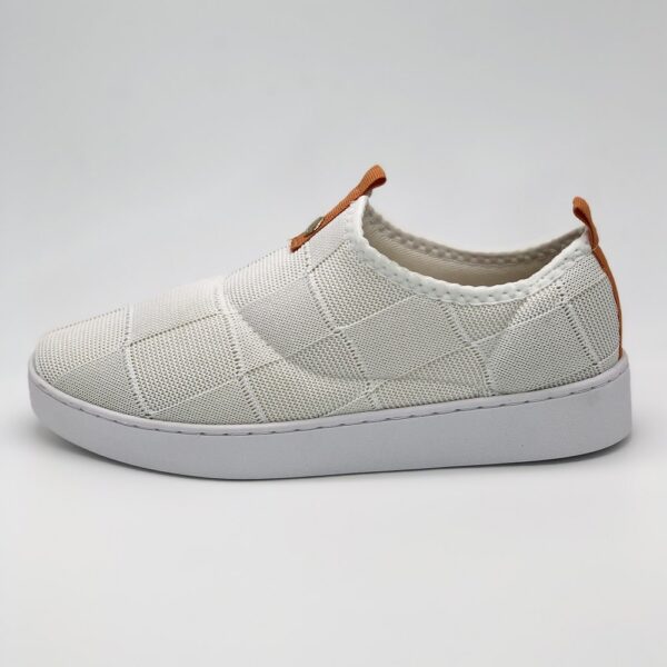 slip-on-vizzano-tejido-con-patron-cuadrado-color-blanco-lateral