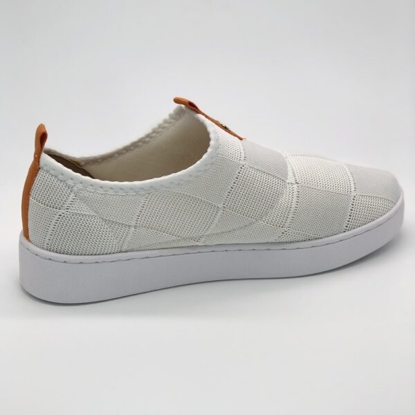 slip-on-vizzano-tejido-con-patron-cuadrado-color-blanco-lateral-izquierdo