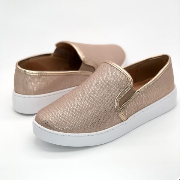 slip-on-vizzano-metalizado-color-oro-rosa-cenital-lateral-frente-reverso