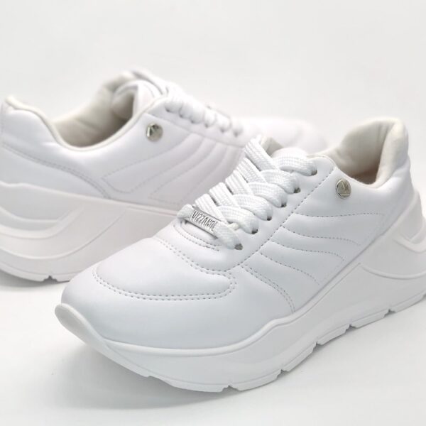 tenis-chunky-vizzano-color-blanco-cenital-lateral