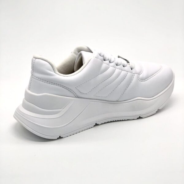 tenis-chunky-vizzano-color-blanco-lateral-izquierdo