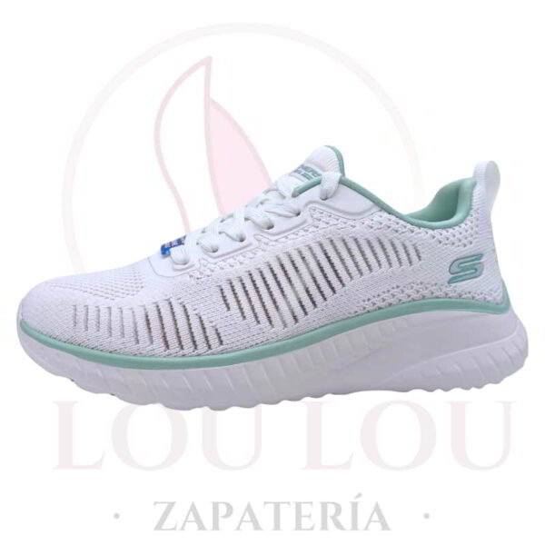 Tenis Skechers Squad Chaos color blanco vista lateral