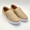 slip-on-vizzano-beige-con-detalle-cosido-vista-frente