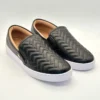 slip-on-vizzano-negro-con-detalle-cosido-vista-frente