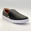slip-on-vizzano-negro-con-detalle-cosido-vista-frontal