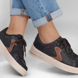 SKECHERS-HILAND-QUITE-CHIC-EN-NEGRO-VISTA-PUESTOS