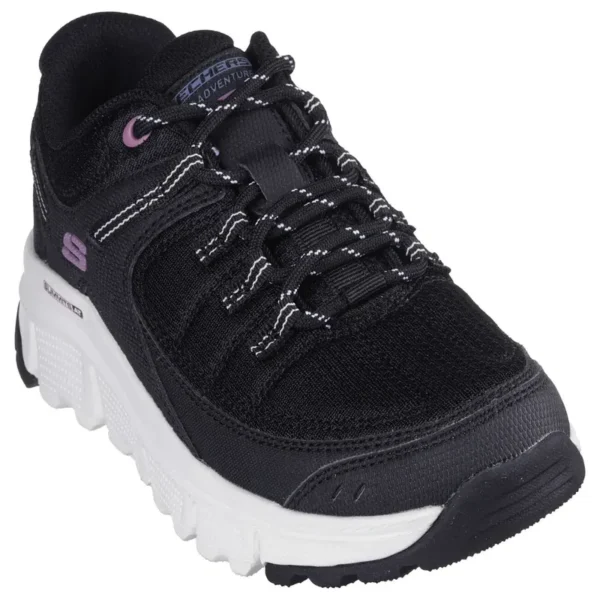 SKECHERS-SUMMITS-AT-NEGRO-VISTA-FRONTAL