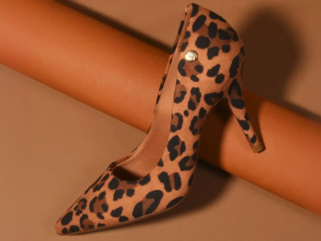Tacones Stilettos Vizzano textura leopardo